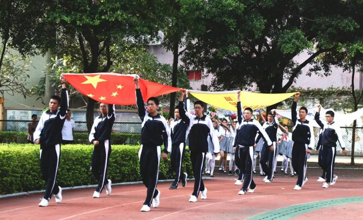 師生九月收獲滿滿，升旗儀式集體表彰